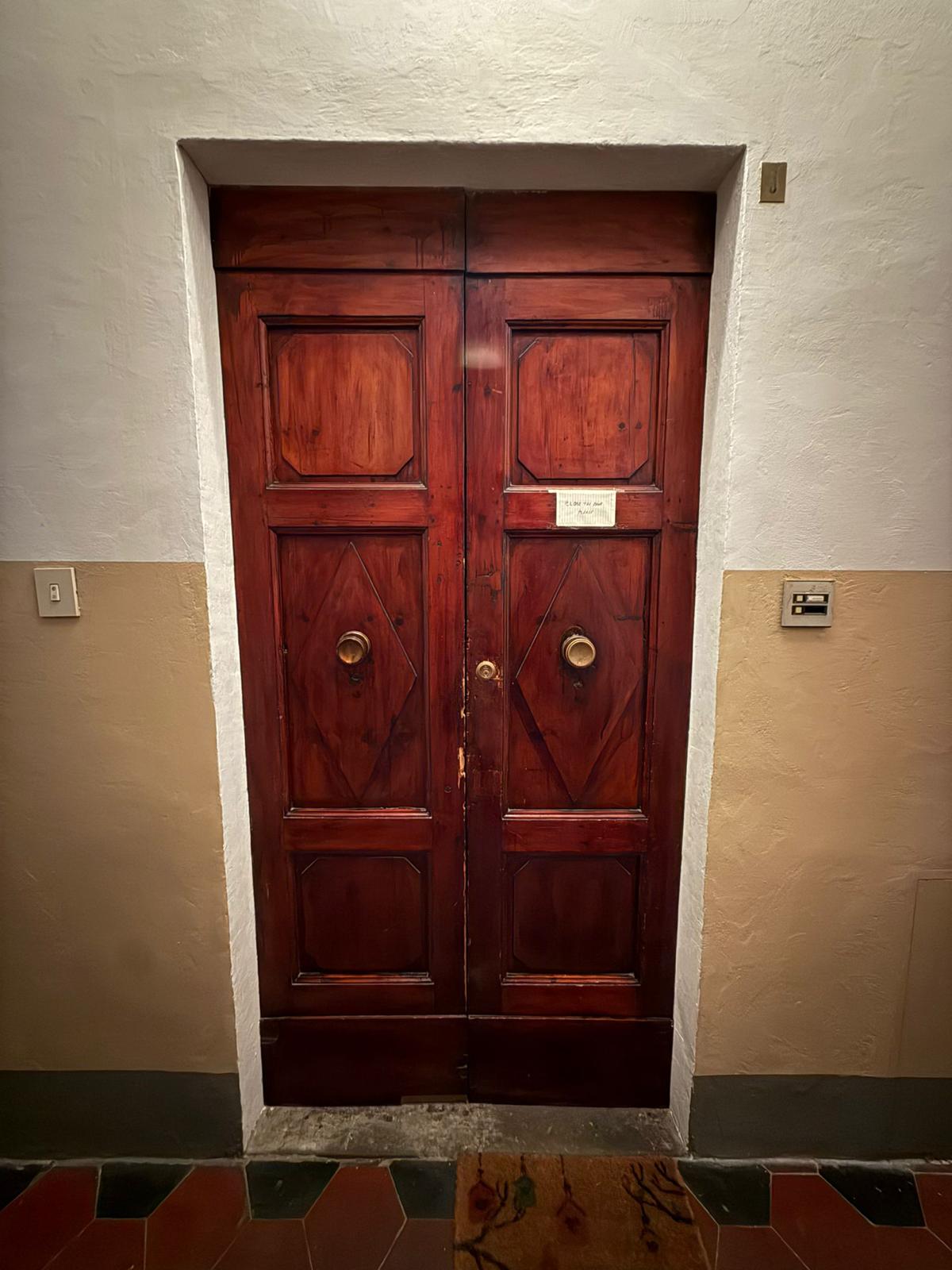 Photo: the entrance door on the corridor